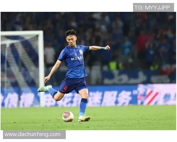 蒋圣龙精彩表现助力上海申花成功罚点球赢得比赛胜利