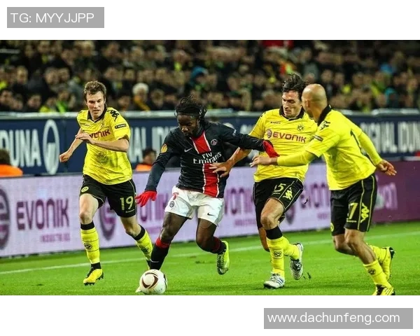 慕尼黑1860客场狂胜汉堡，保持不败连胜纪录继续领跑